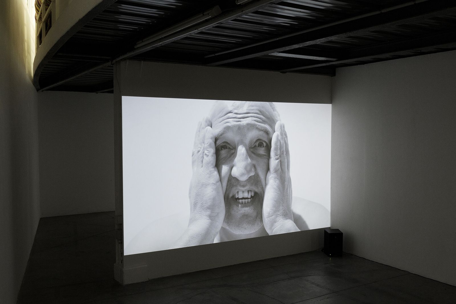 Vue de l'exposition <em>Les enfants du Sabbat 19</em>, Creux de l’Enfer, Thiers, 2018<br>© Le Creux de l’Enfer